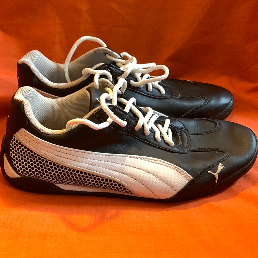 Boy’s 4.5 PUMA SHOES